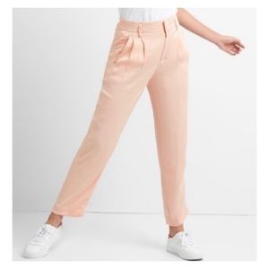 Gap satin pleated cropped pant